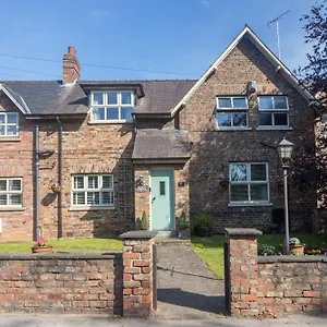 4* Guest house Pinfold